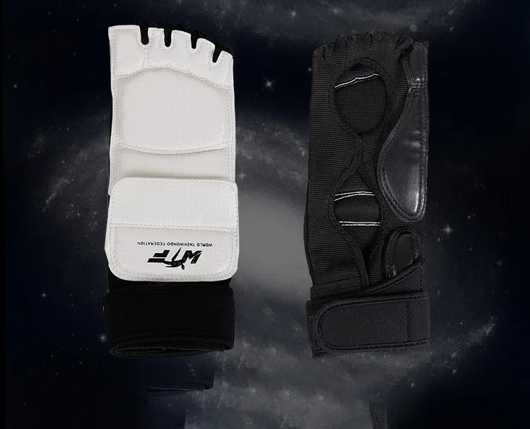WTF Taekwondo Glvoes Karate Vest Body Protector Sparring Gear Arm Shin Chest Guard Helmet MMA Training Set Equipment kickboxing